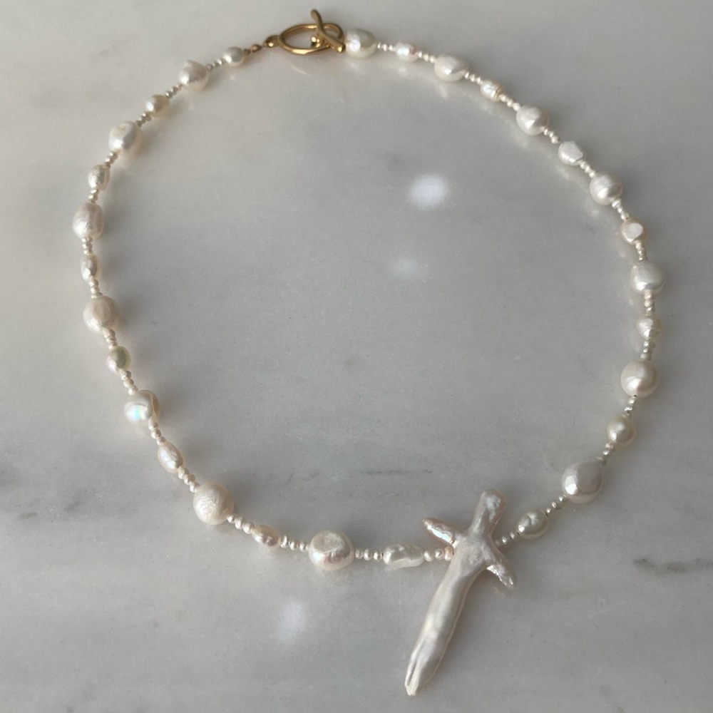 Pearl handmade necklace
